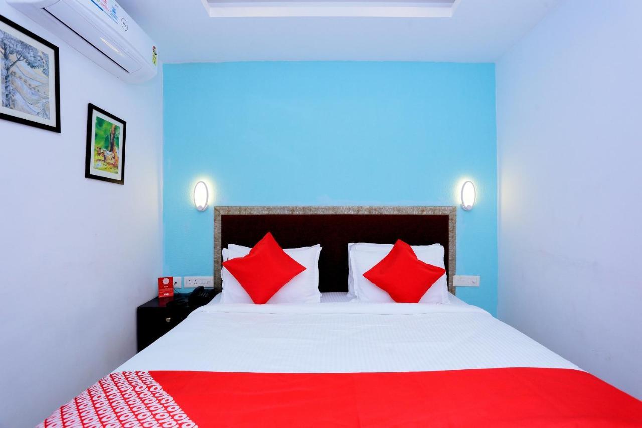 Capital O 61059 Green Life Hotel Kochi Ngoại thất bức ảnh