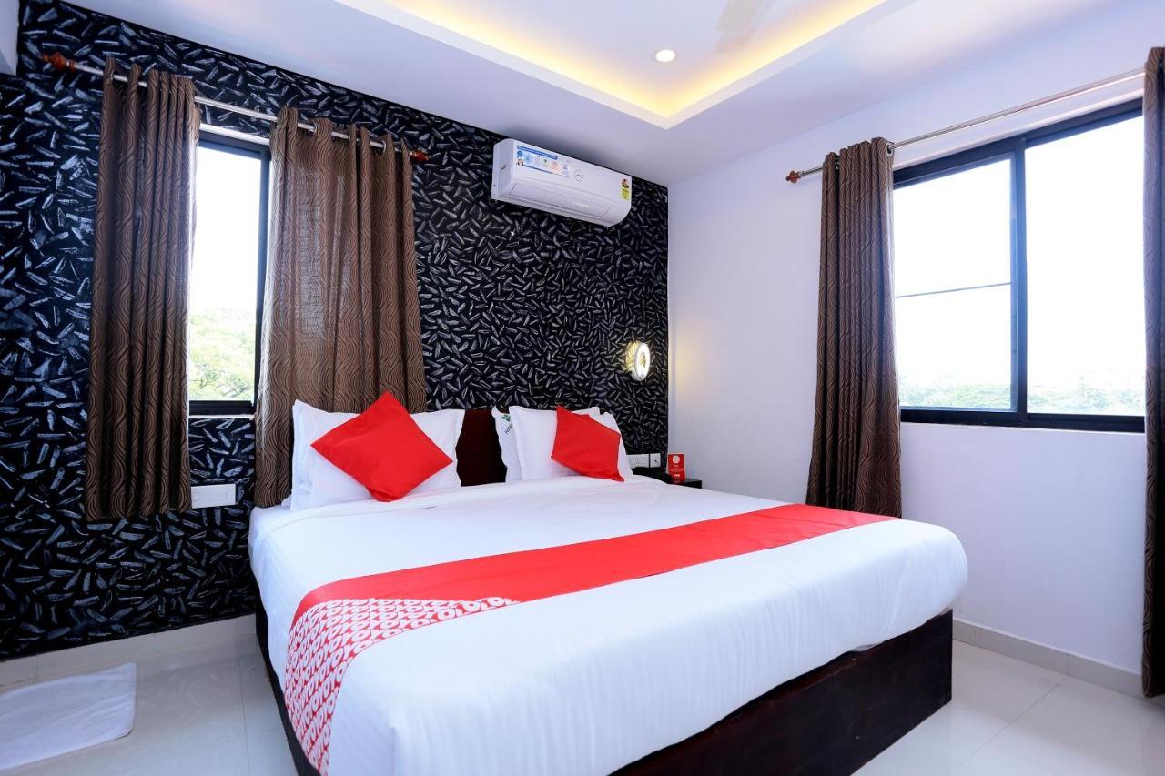 Capital O 61059 Green Life Hotel Kochi Ngoại thất bức ảnh