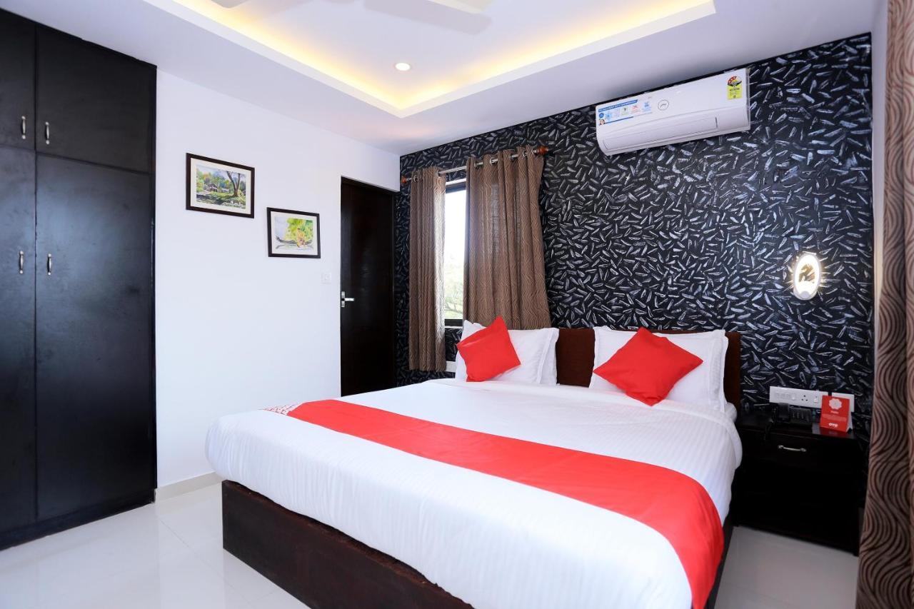 Capital O 61059 Green Life Hotel Kochi Ngoại thất bức ảnh