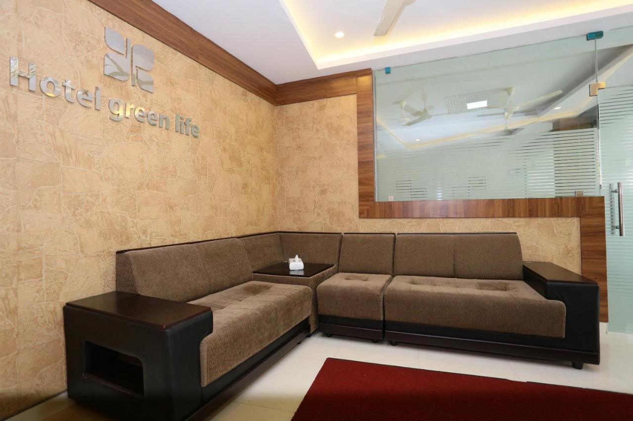 Capital O 61059 Green Life Hotel Kochi Ngoại thất bức ảnh