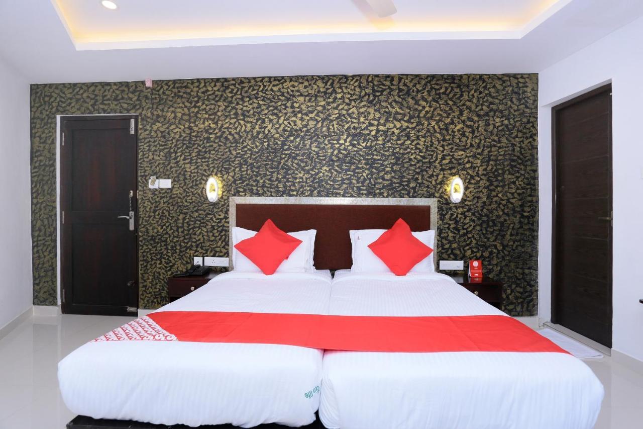 Capital O 61059 Green Life Hotel Kochi Ngoại thất bức ảnh